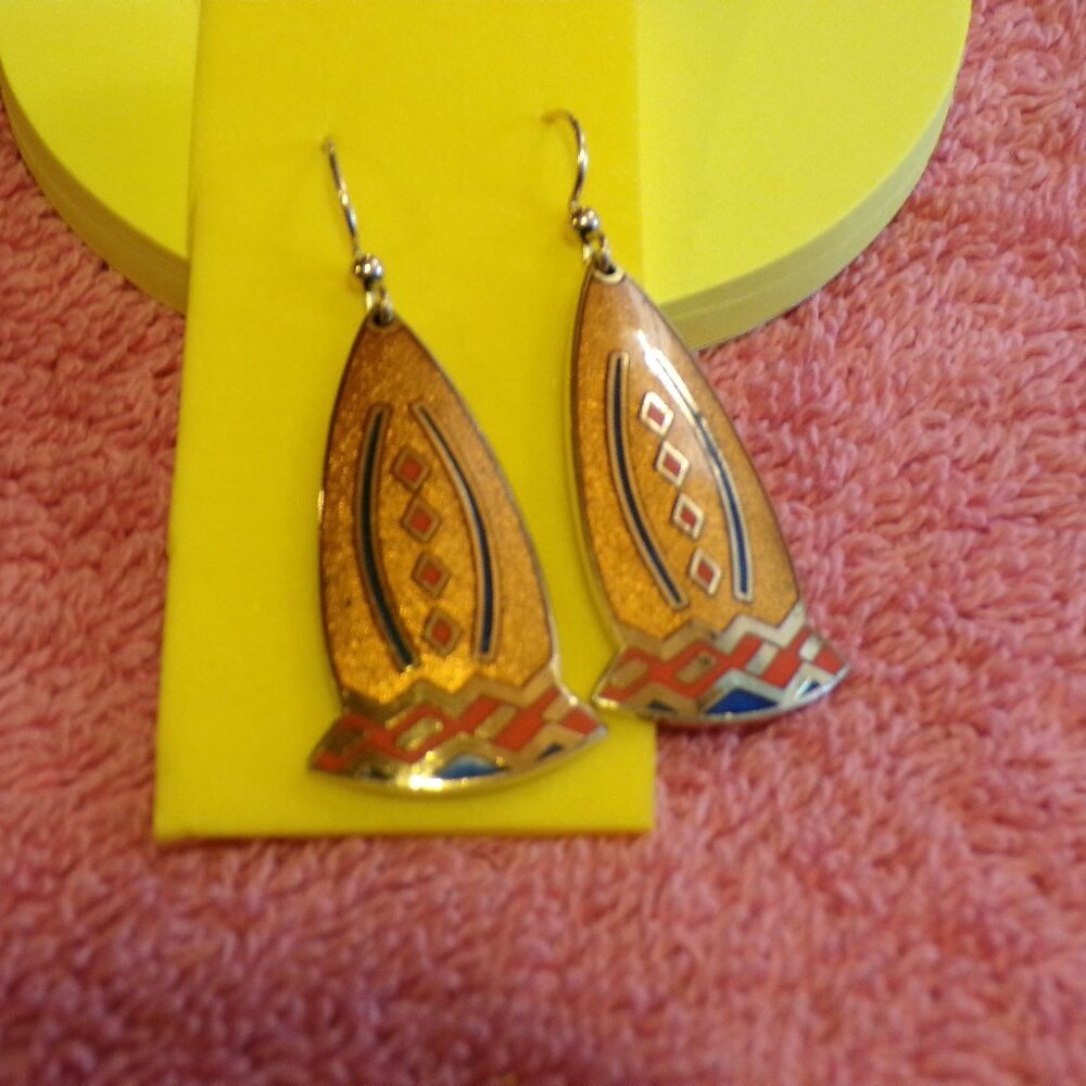 Goldtone earrings/3